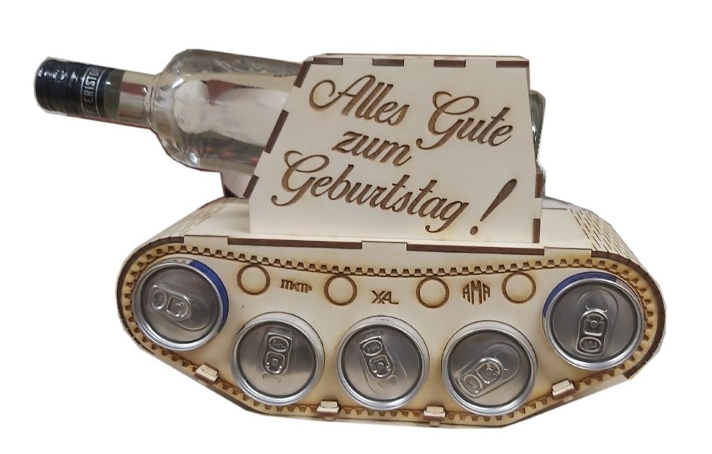 RedBullPanzer2HintergrundWeiß230kb
